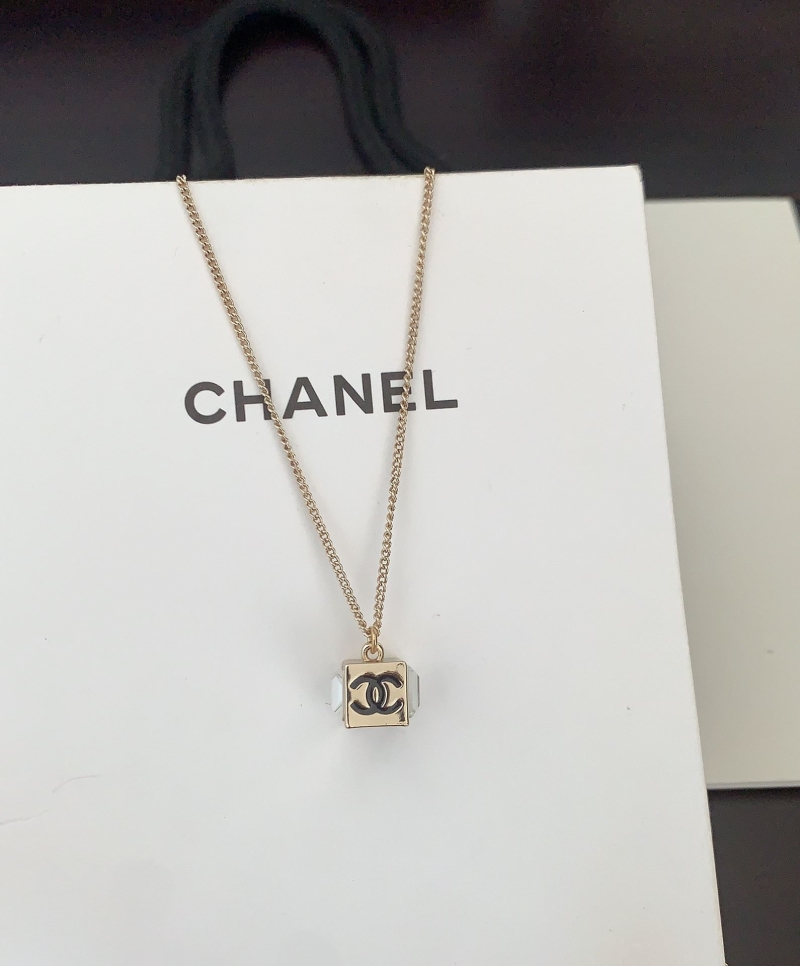Ch**el necklaces
